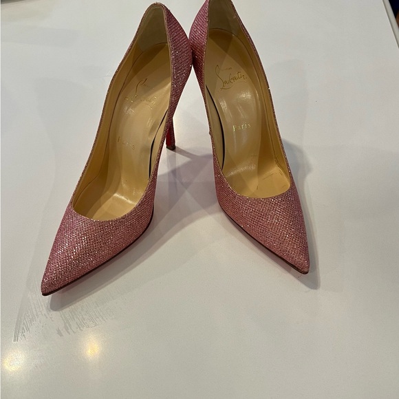❤️Christian Louboutin So Kate 120 Pumps. Pink glitter fabric. - Picture 2 of 5